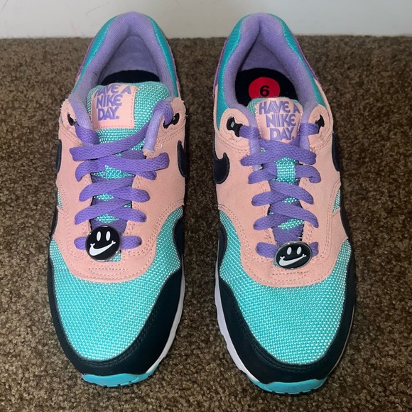 Nike Shoes - SALE/ Nike air max 1 NK day